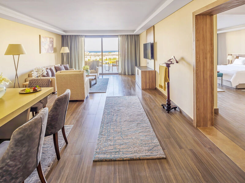 Rixos Premium Magawish Suites & Villas