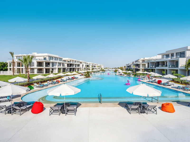 Rixos Premium Magawish Suites & Villas