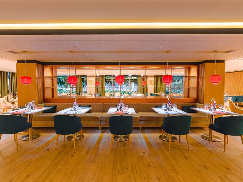Rixos The Palm Hotel & Suites
