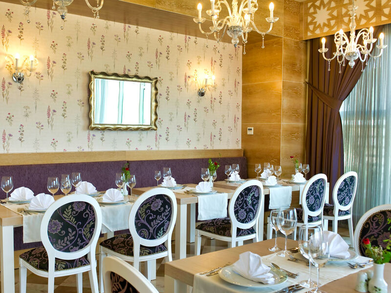 Roma Beach Resort & Spa