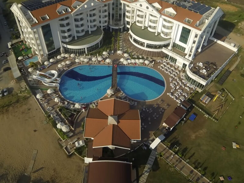 Roma Beach Resort & Spa