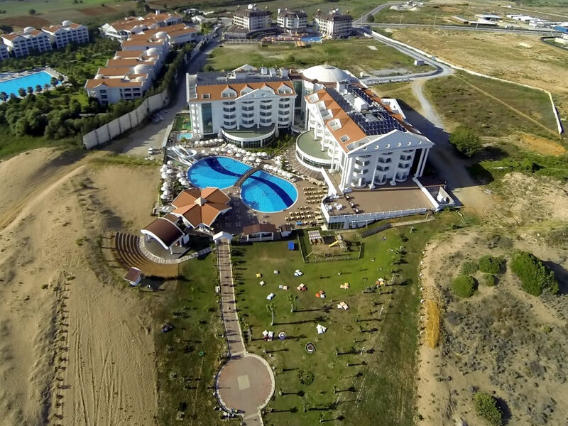 Roma Beach Resort & Spa