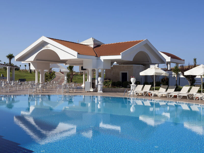 Roma Beach Resort & Spa