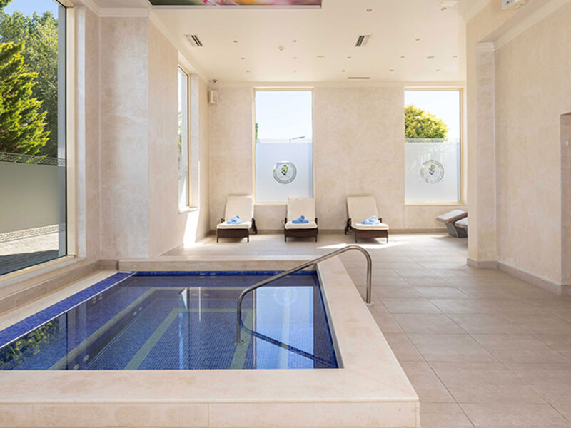 Rome Palace Deluxe