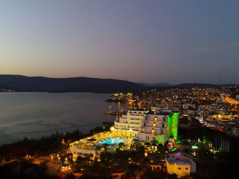 Roseira Beach Resort