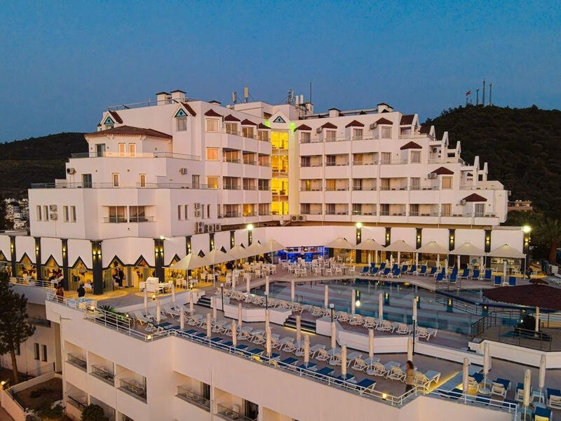 Roseira Beach Resort