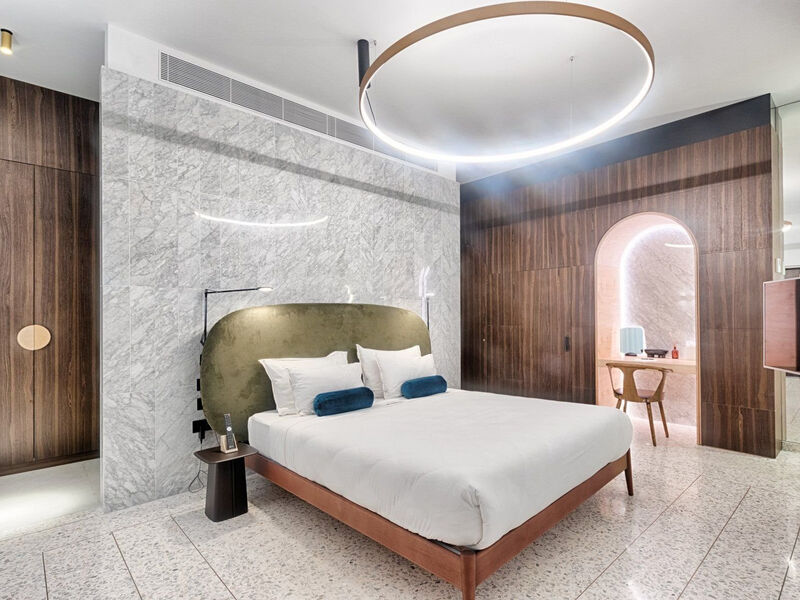 Rosselli Ax Privilege