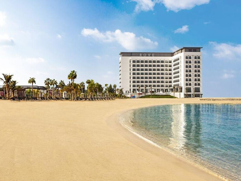 Rove La Mer Beach