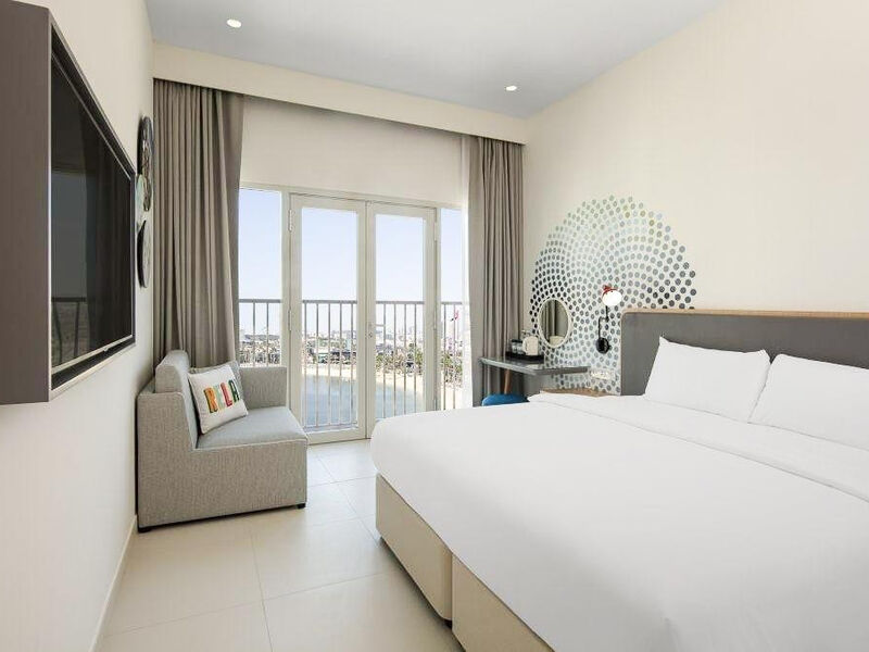 Rove La Mer Beach