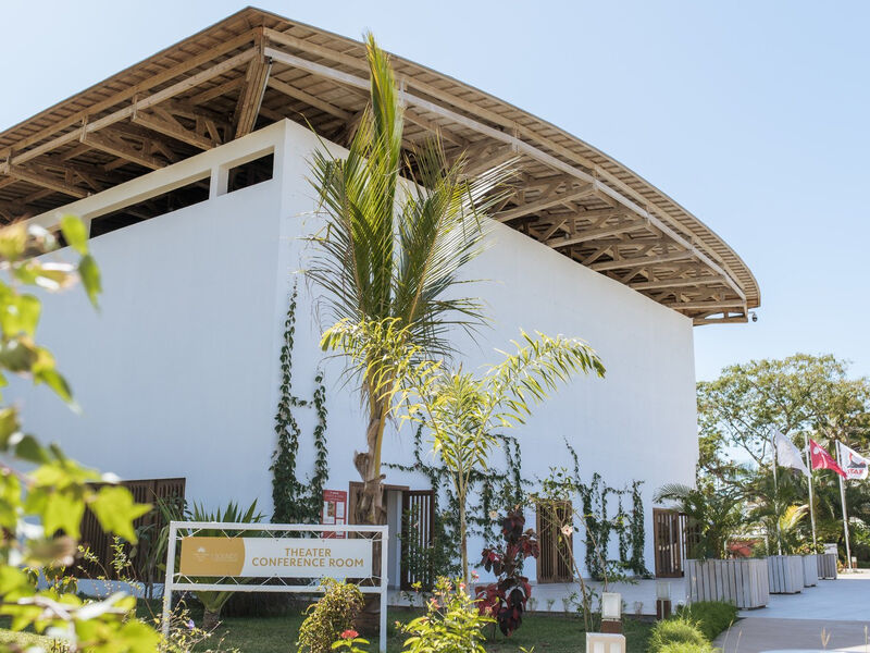 Royal Andilana Resort & Spa