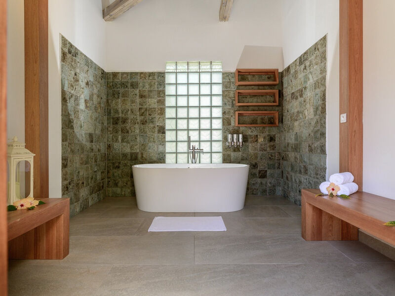 Royal Andilana Resort & Spa