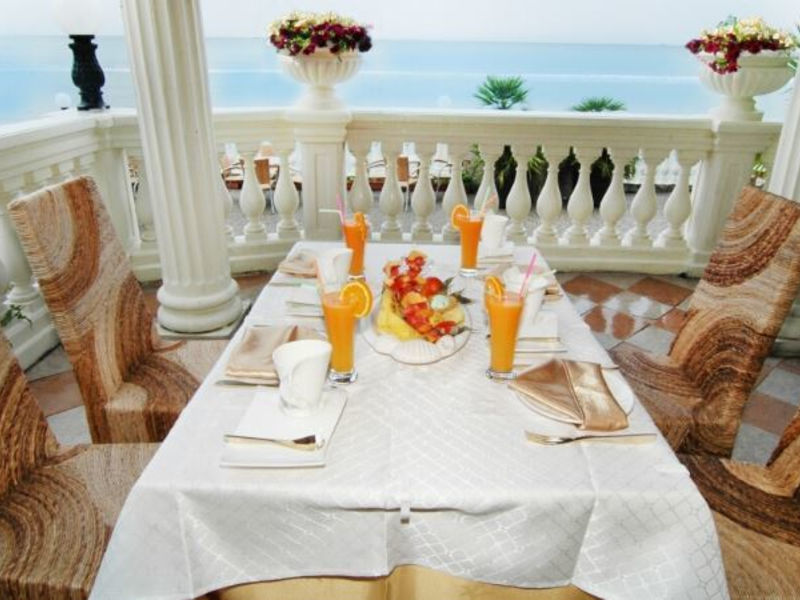 Royal Bay