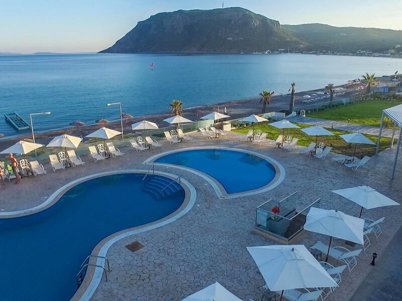 Royal Bay Hotel