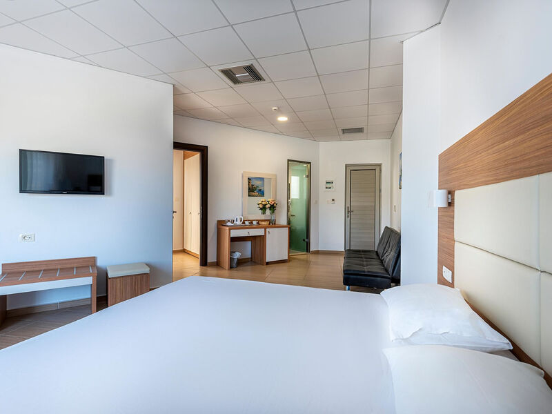 Royal Bay Hotel