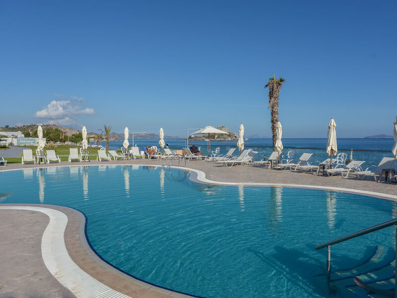 Royal Bay Hotel