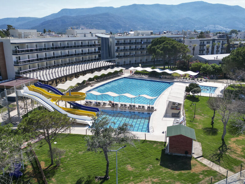 Royal Beach Club