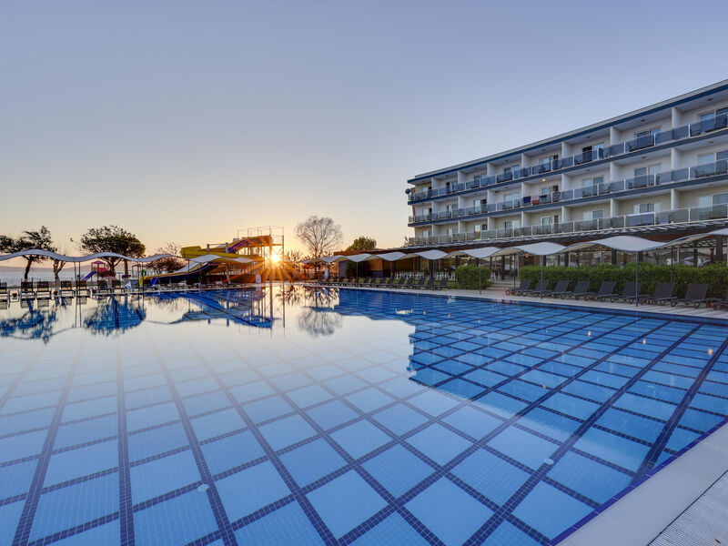Royal Beach Club