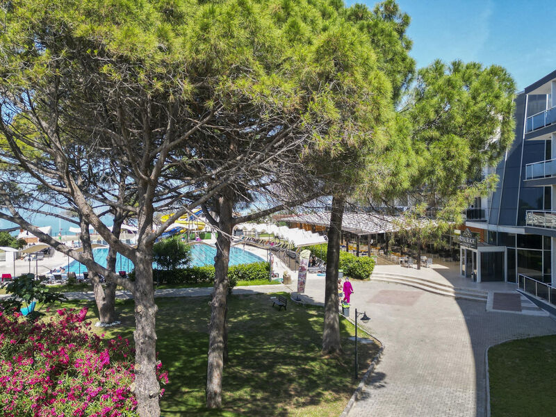Royal Beach Club