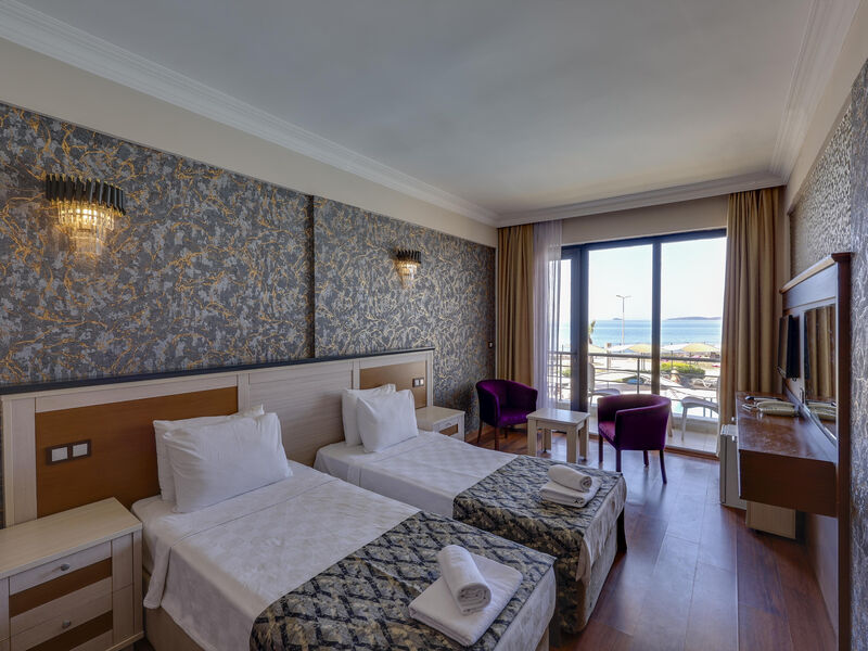 Royal Beach Club