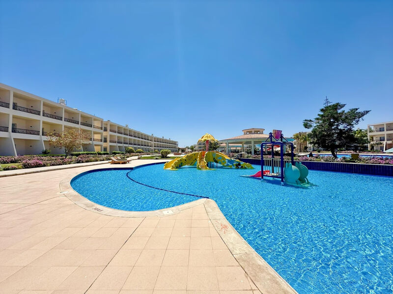 Royal Brayka Beach