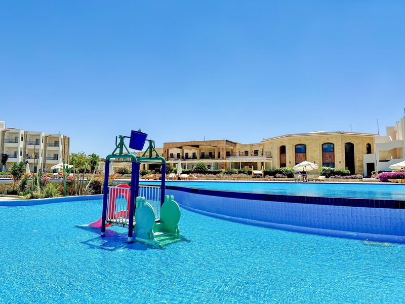 Royal Brayka Beach