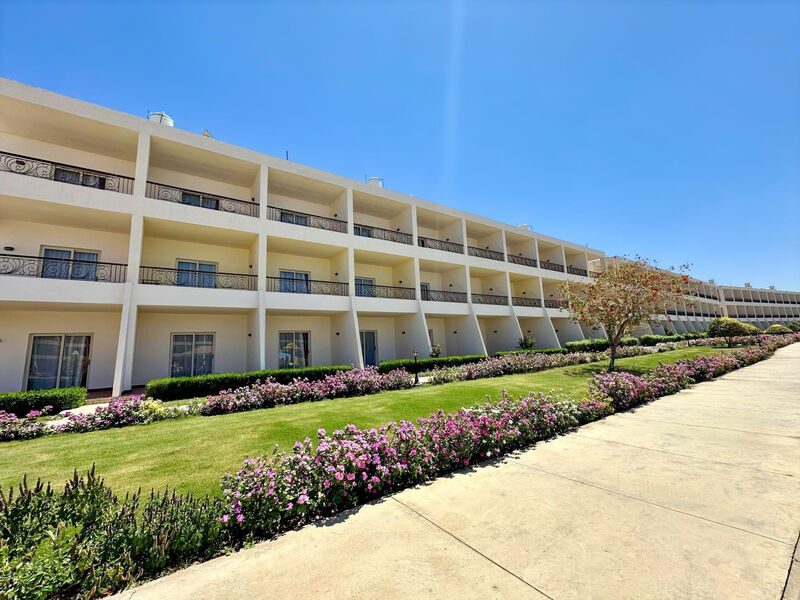 Royal Brayka Beach Resort