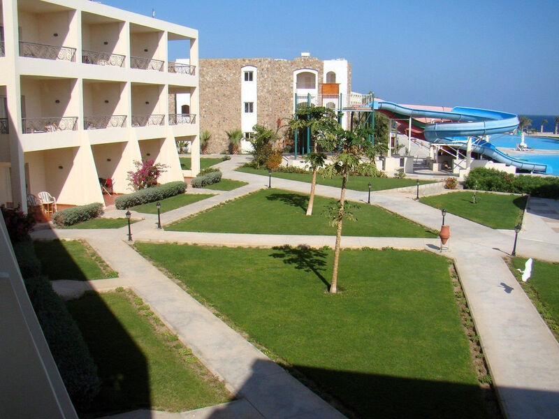 Royal Brayka Beach Resort