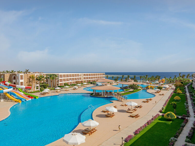 Royal Brayka Beach Resort