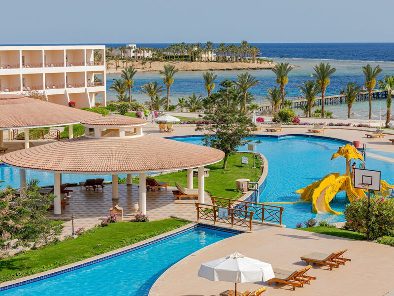 Royal Brayka Beach Resort