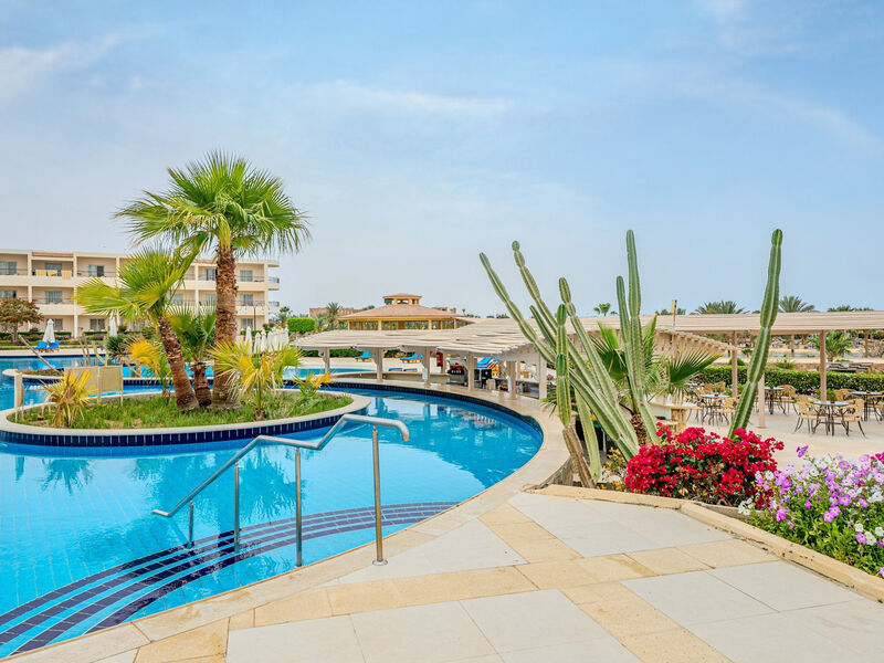 Royal Brayka Beach Resort