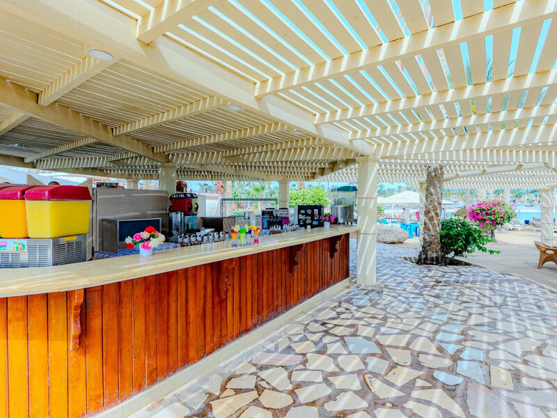 Royal Brayka Beach Resort