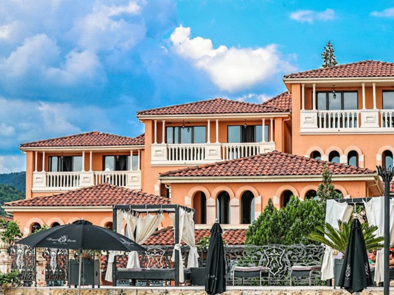 Royal Casa Villas