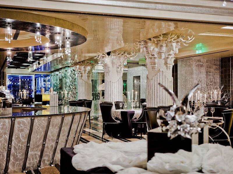 Hotel Royal Castle Design & Spa
