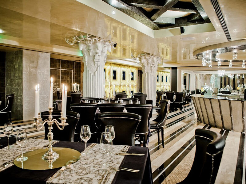 Hotel Royal Castle Design & Spa
