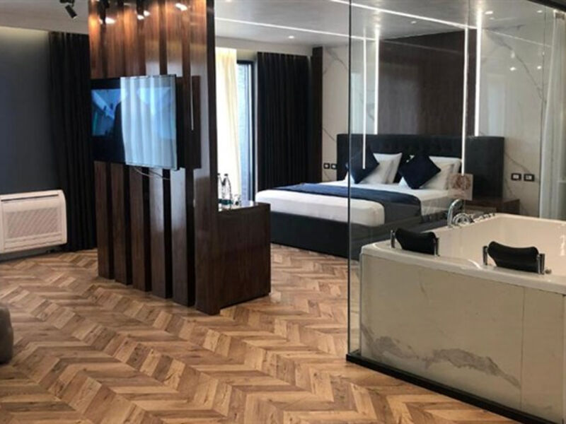 Royal G & Spa