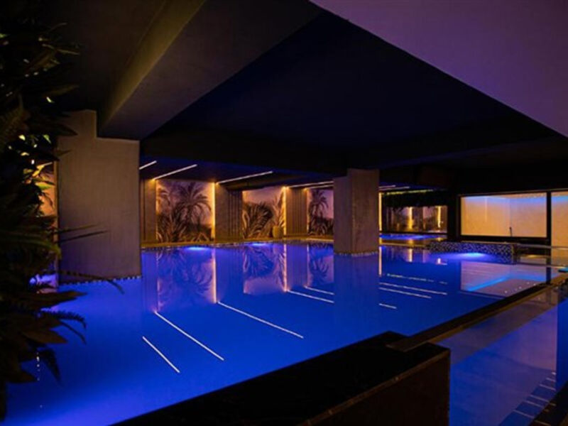 Royal G & Spa