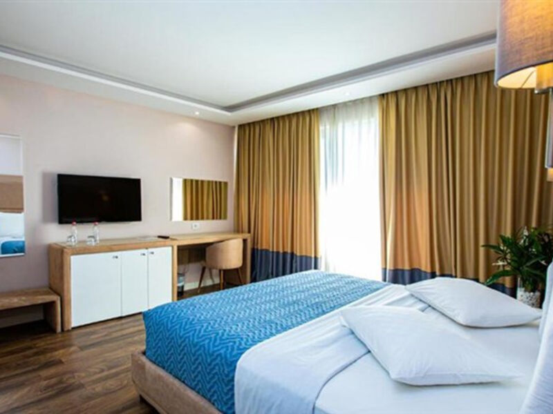 Royal G & Spa