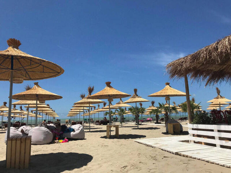 Royal G 2 Alexandria Club
