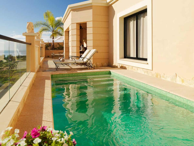 Royal Garden Villas