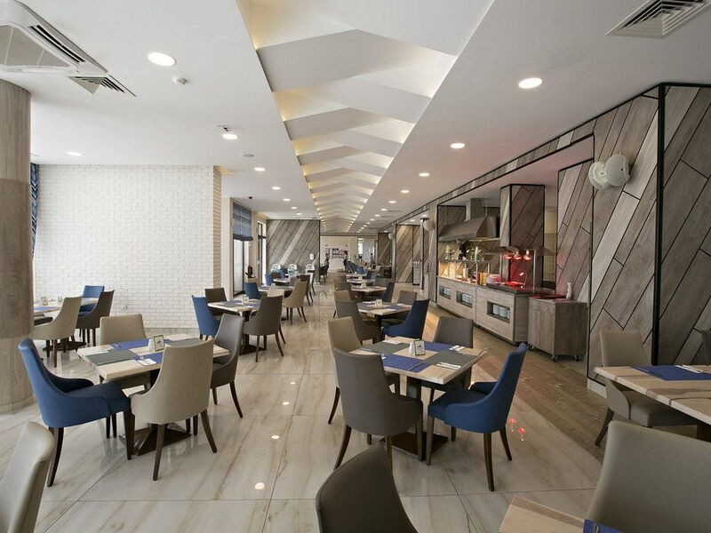 Royal Grand