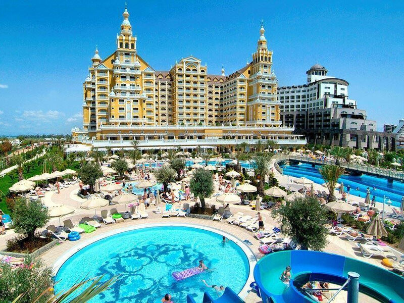 Royal Holiday Palace