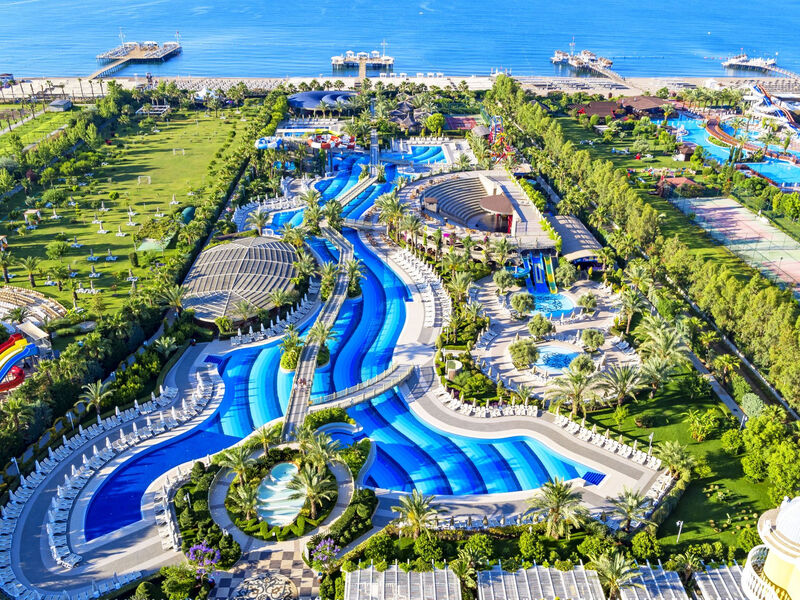Royal Holiday Palace