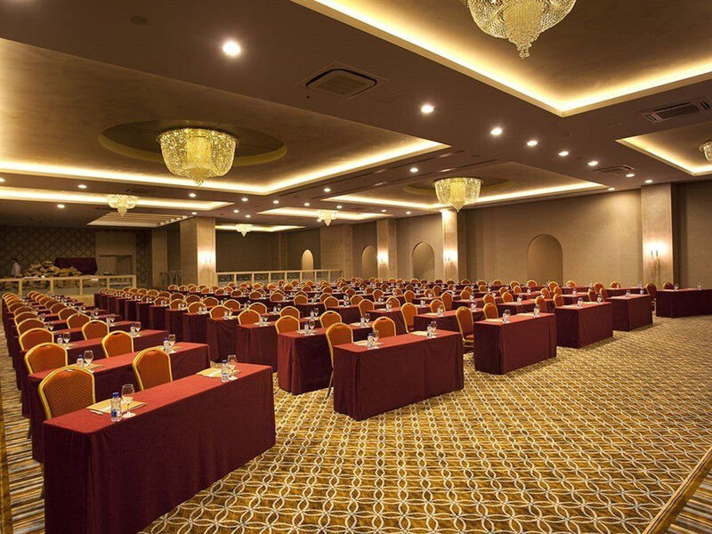 Royal Holiday Palace