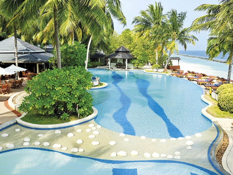 Royal Island Resort & Spa