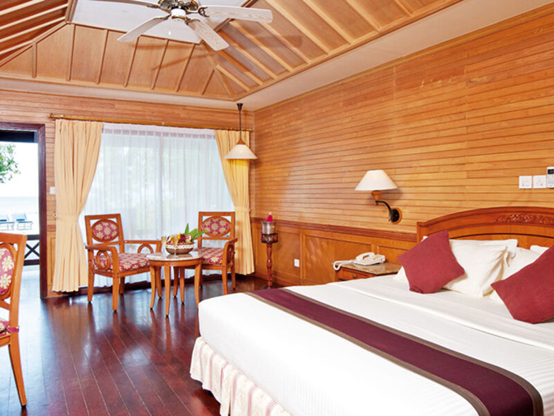 Royal Island Resort & Spa