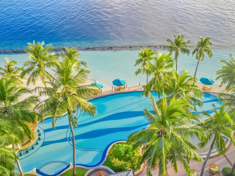 Royal Island Resort & Spa