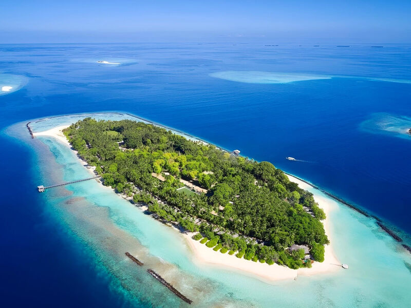 Royal Island Resort & Spa