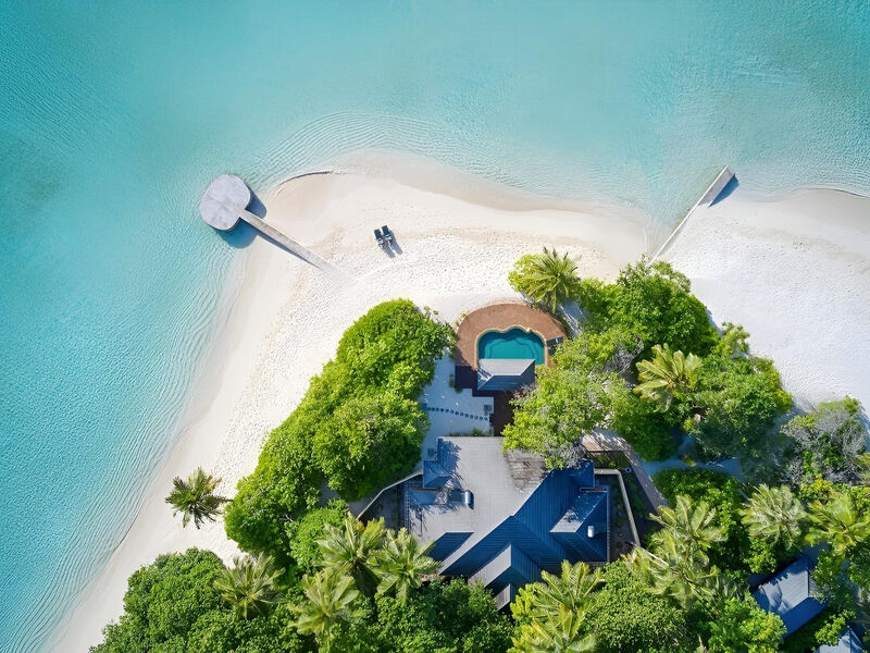 Royal Island Resort & Spa