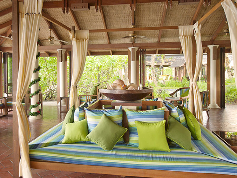 Royal Island Resort & Spa