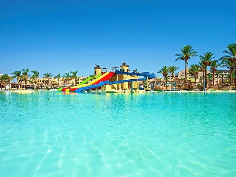 Royal Lagoons Resort & Aquapark